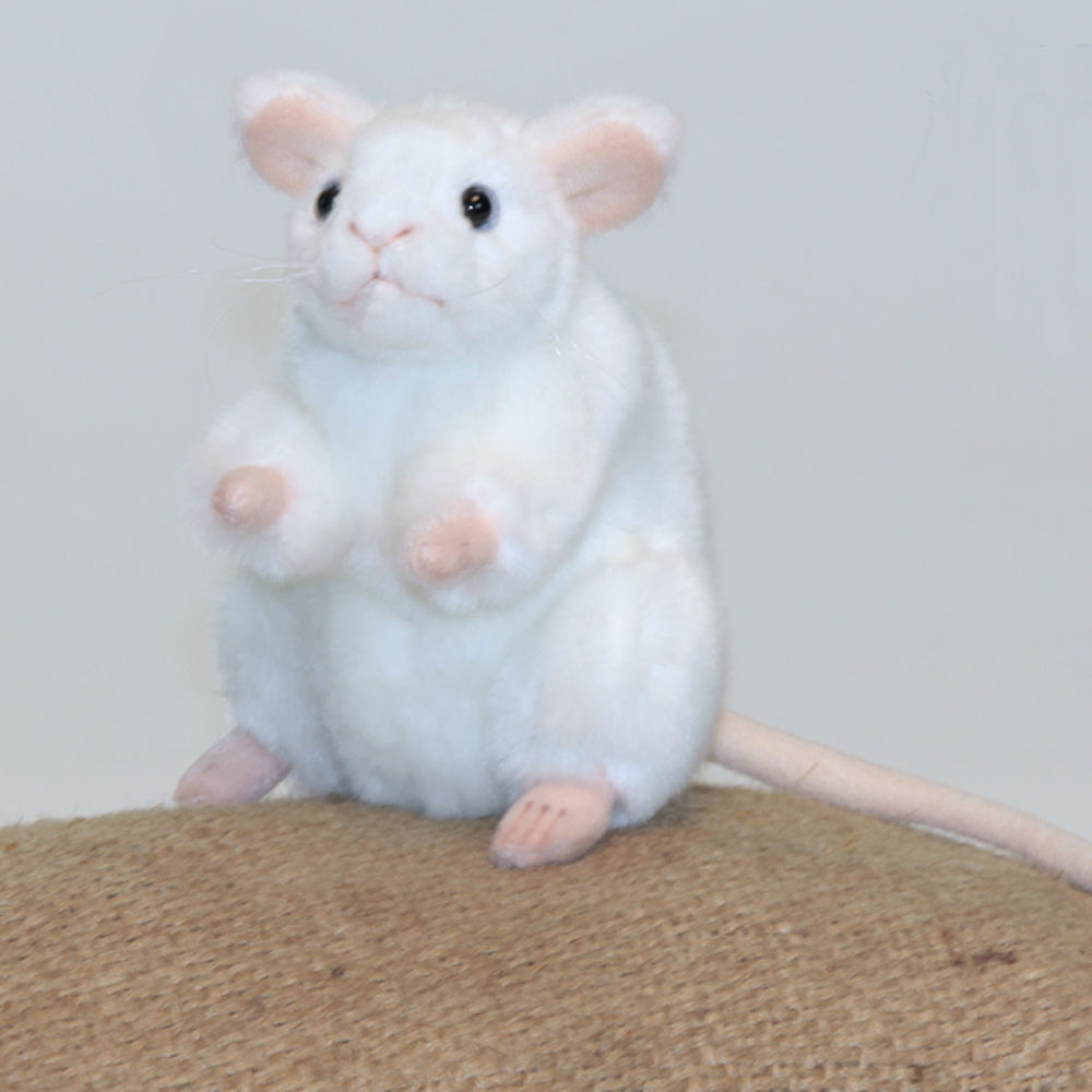 Белая мышь 16 см Hansa. Мягкая игрушка Hansa белая мышь 16 см. Белая мышь игрушка Ханса. Белая мышь 16 см 5323.