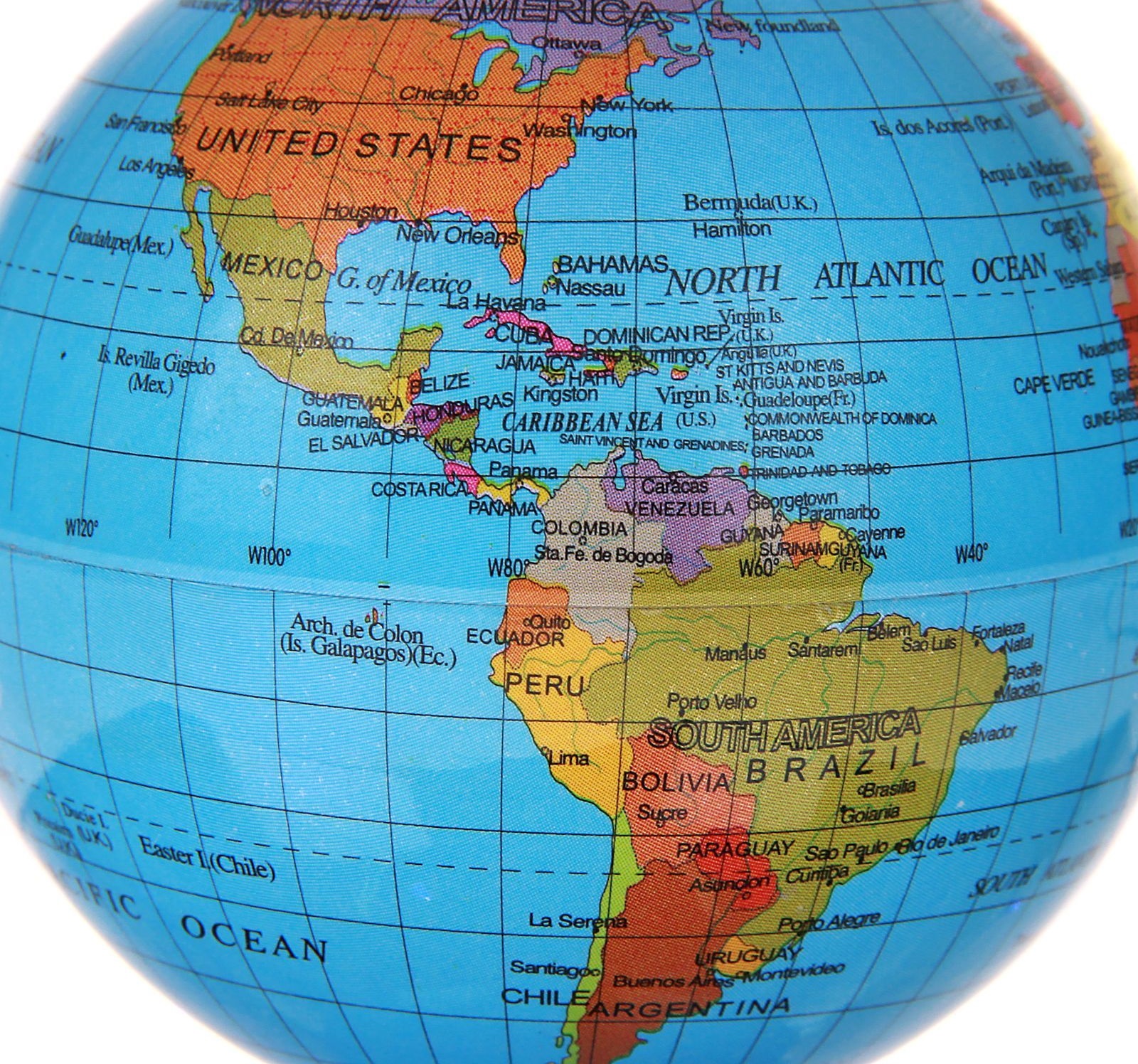 Сша полушарие. Северная Америка и Южная Америка на глобусе. Глобус. Глобус карта. Центральная и Южная Америка на глобусе.
